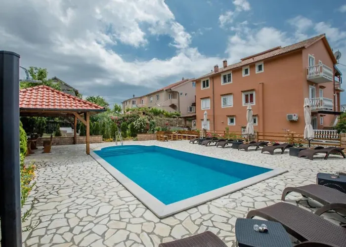 Apartment Scerbe Gordana & Miljenko Rab - One Bedroom With Terrace 3